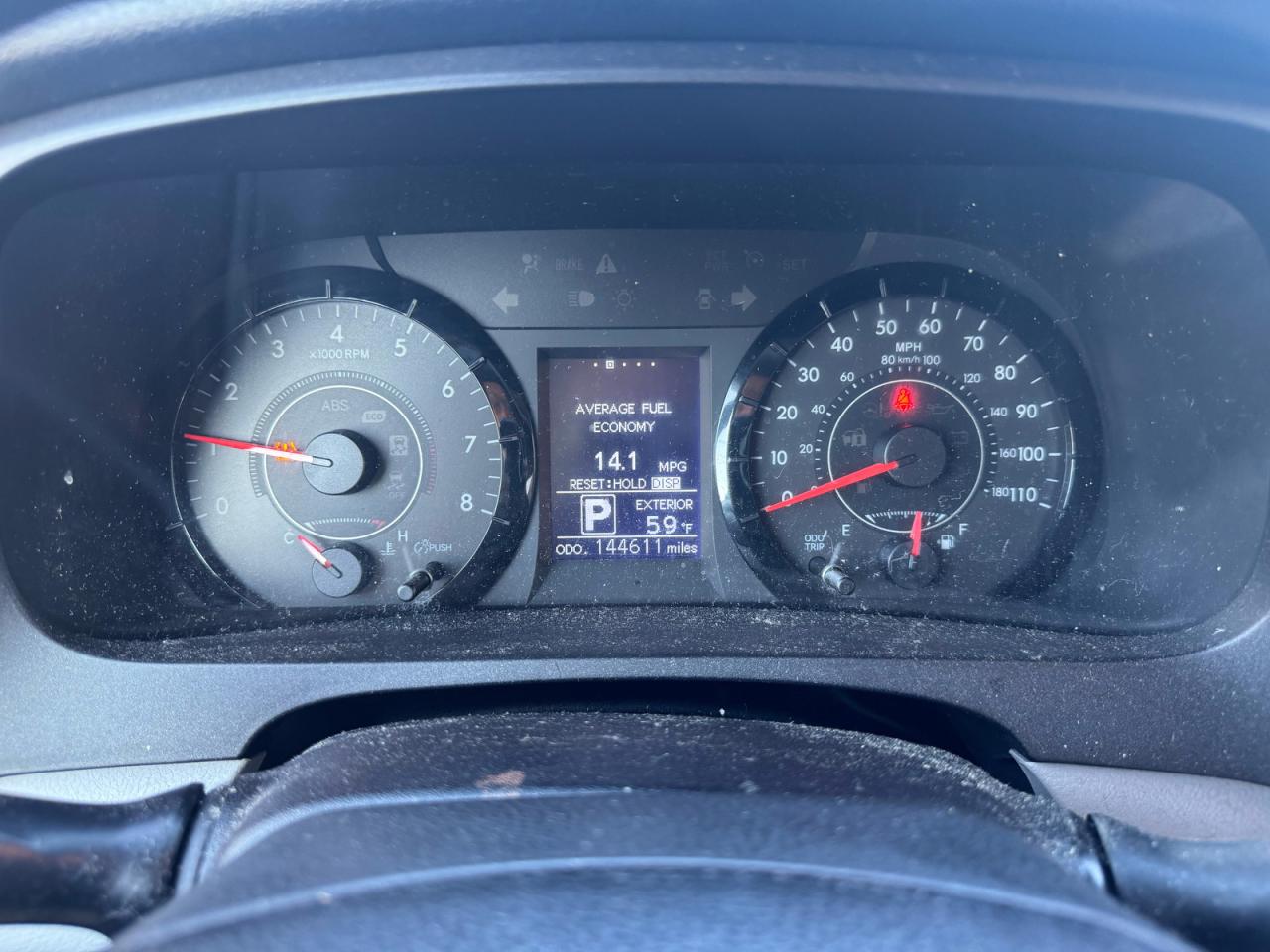 2017 TOYOTA SIENNA LE photo 15