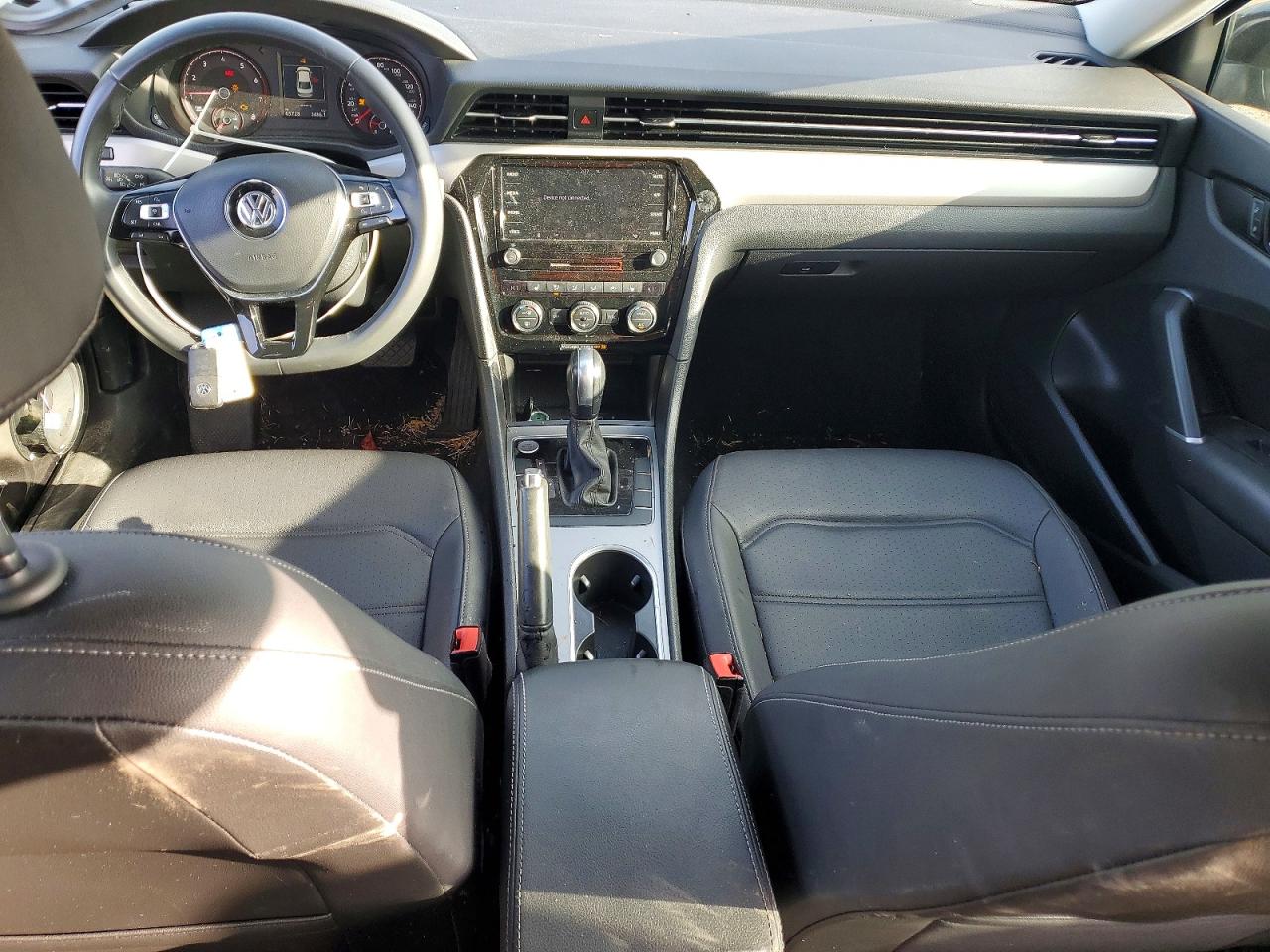 2021 VOLKSWAGEN PASSAT SE photo 8