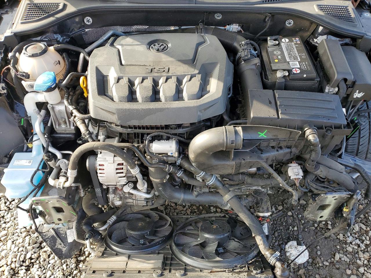 2021 VOLKSWAGEN PASSAT SE photo 11