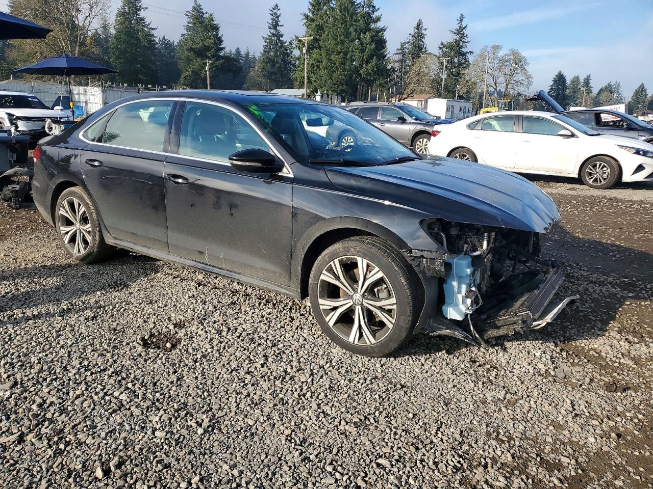 2021 VOLKSWAGEN PASSAT SE photo 4