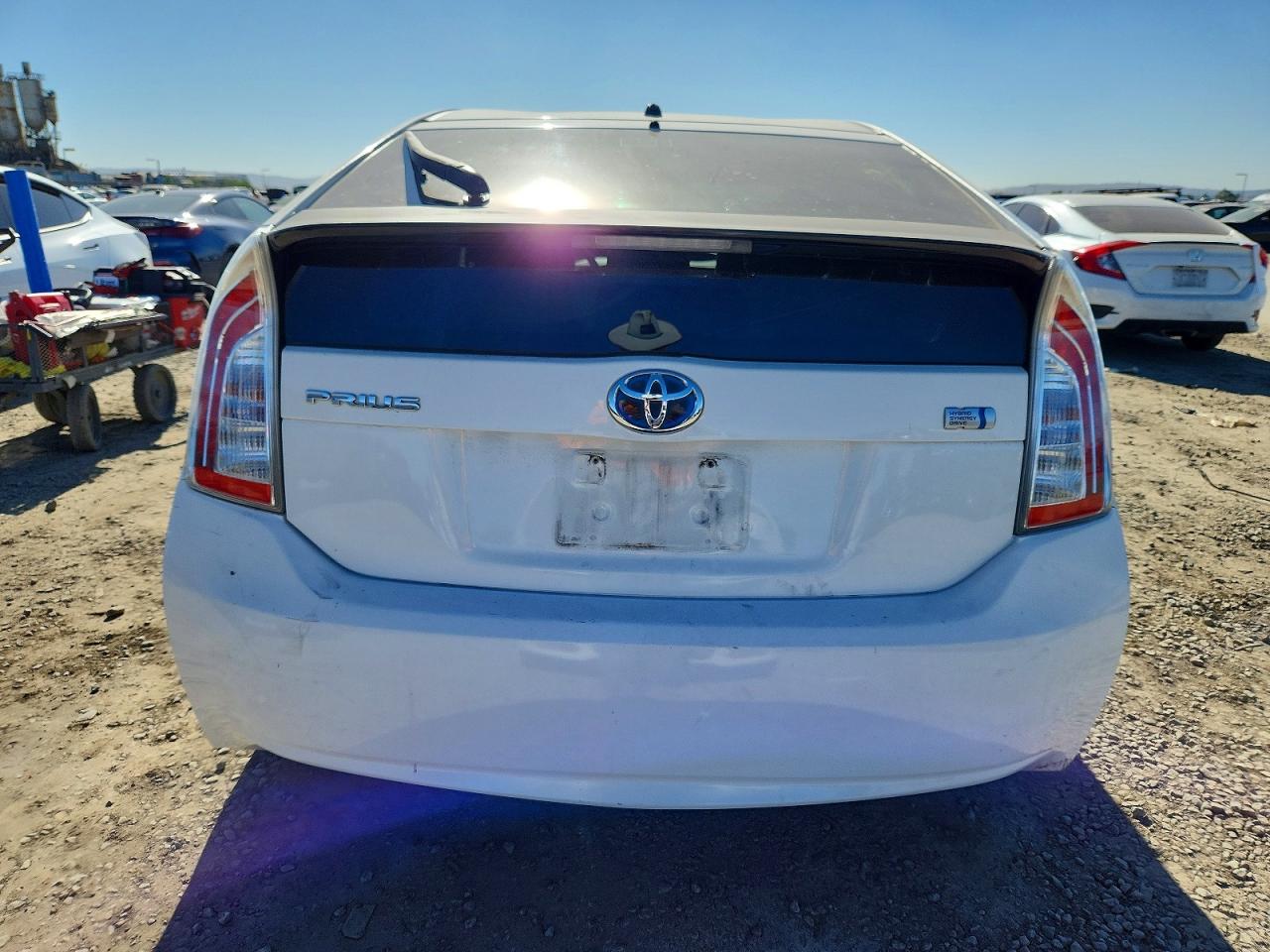 2012 TOYOTA PRIUS photo 6