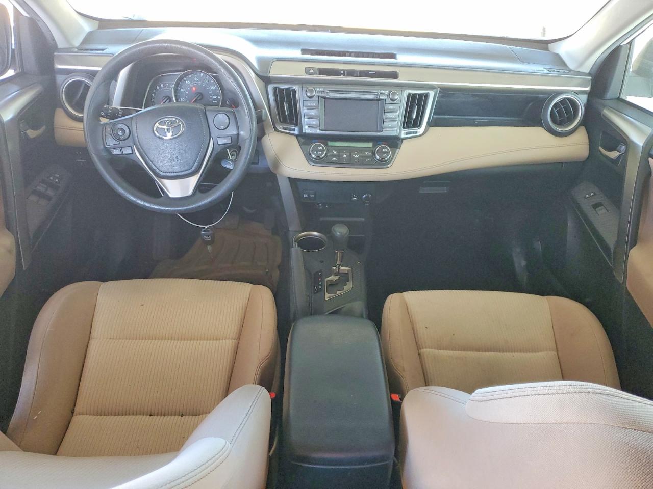 2015 TOYOTA RAV4 XLE photo 8