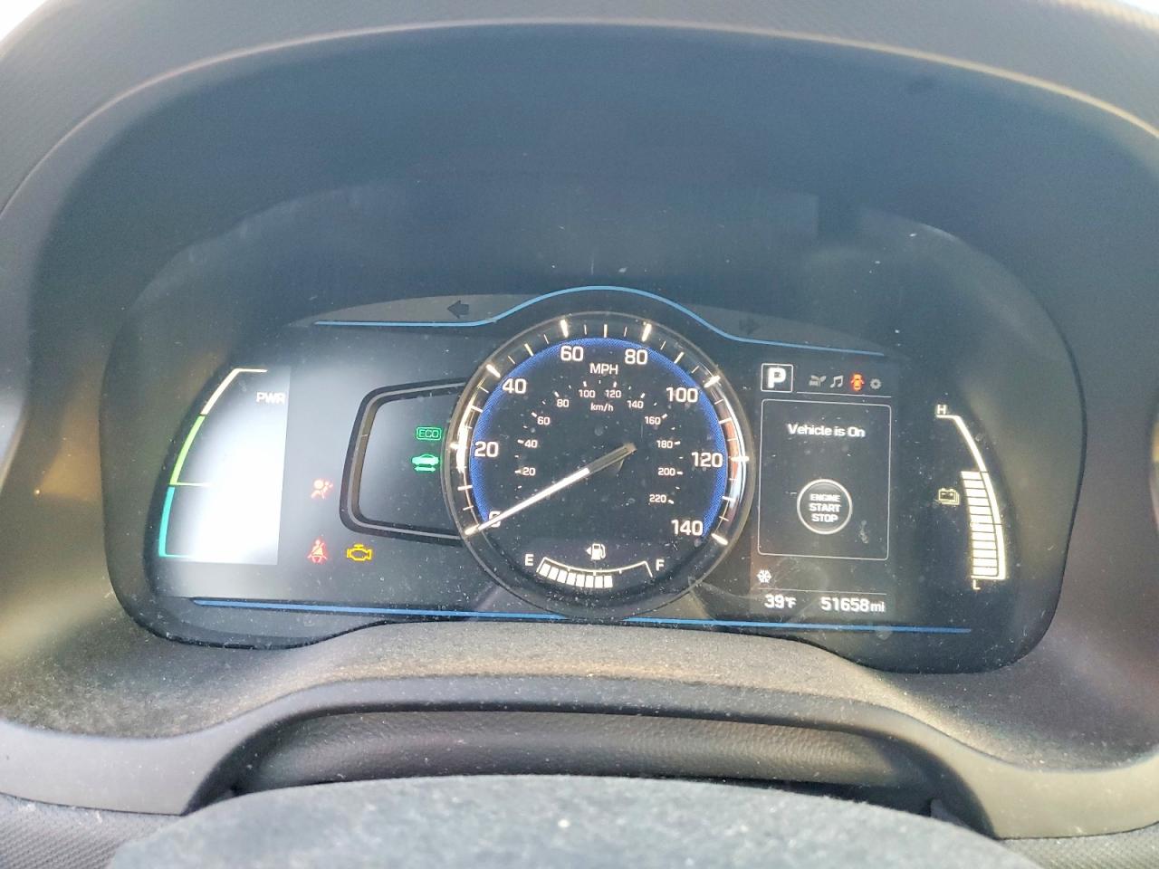 2017 HYUNDAI IONIQ photo 9