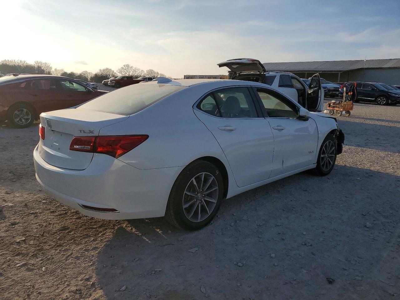 2018 ACURA TLX TECH photo 3