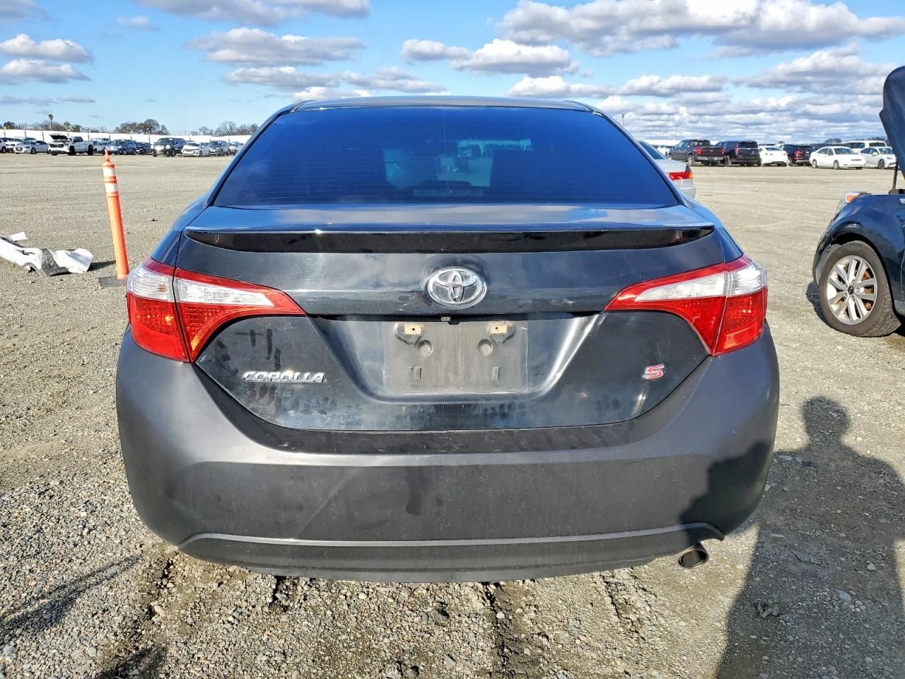 2014 TOYOTA COROLLA L photo 6