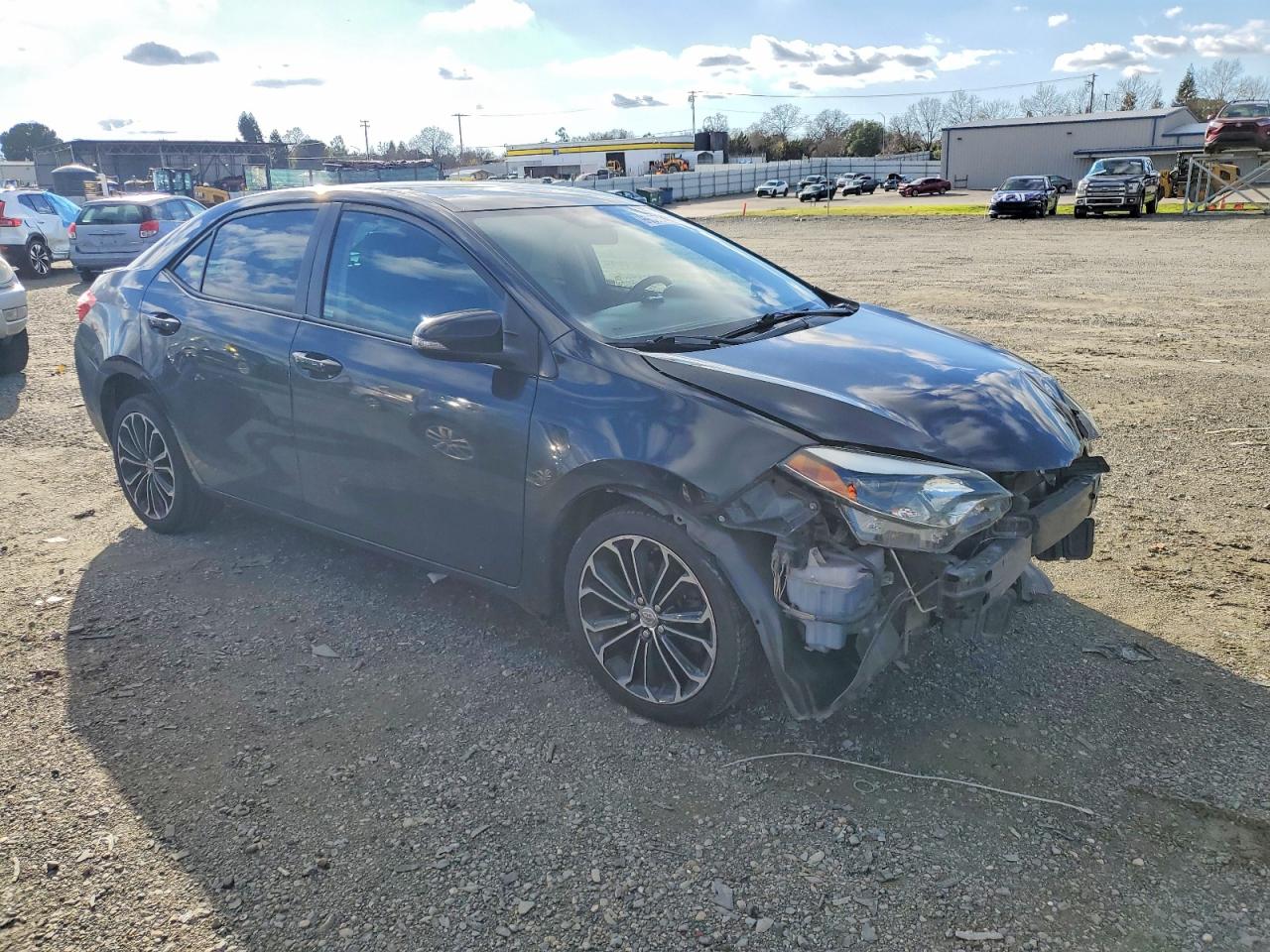 2014 TOYOTA COROLLA L photo 4