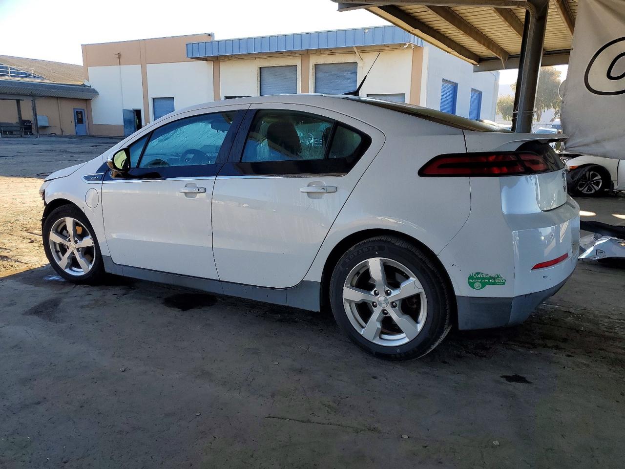 2013 CHEVROLET VOLT photo 2