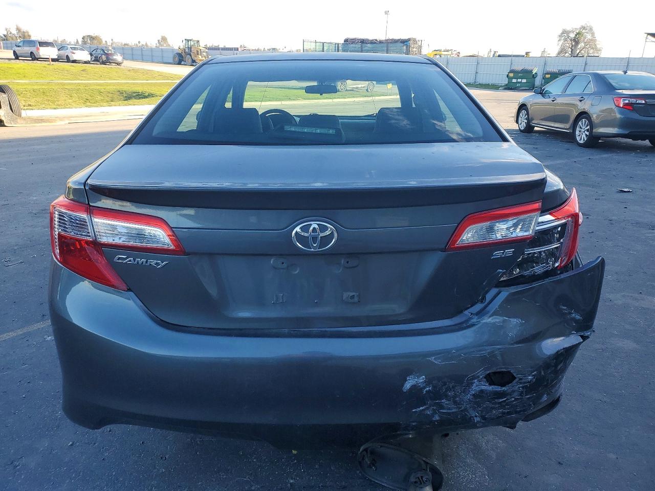 2012 TOYOTA CAMRY BASE photo 6