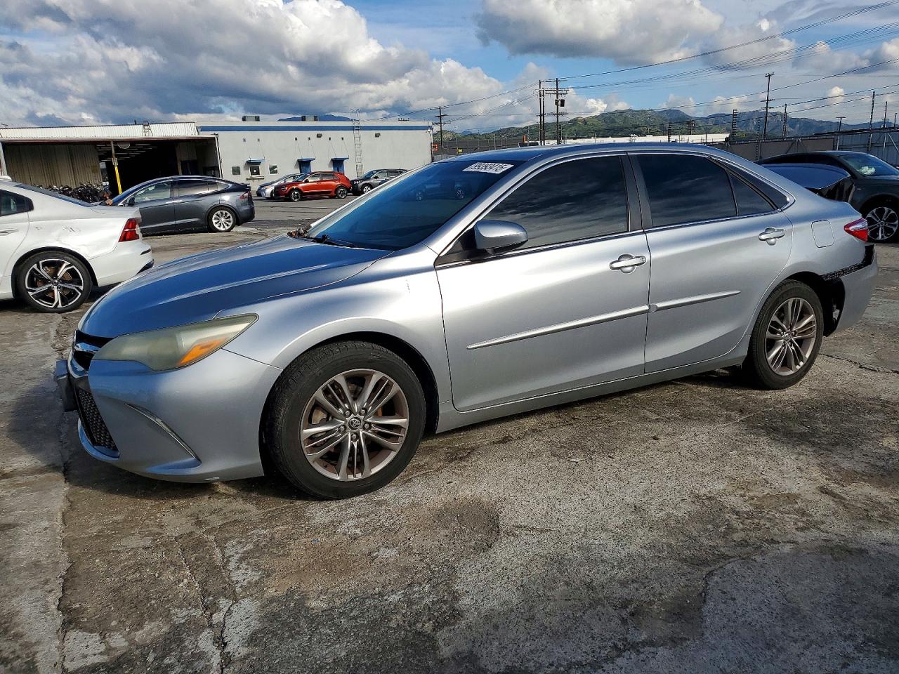 2016 TOYOTA CAMRY