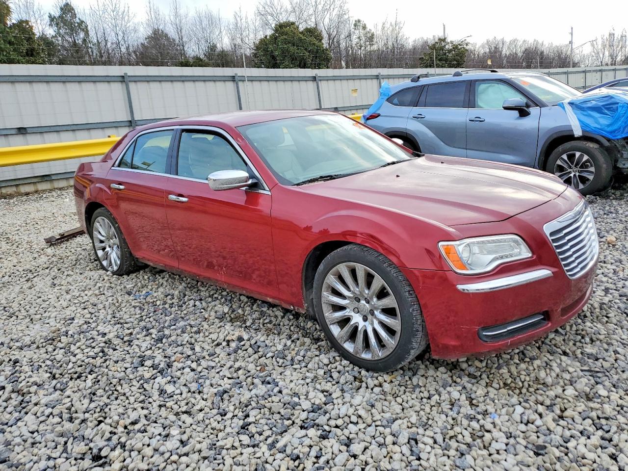 2014 CHRYSLER 300 photo 4
