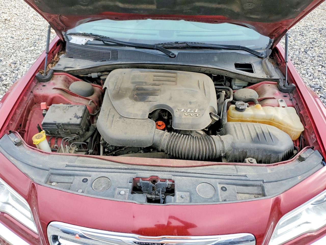 2014 CHRYSLER 300 photo 11