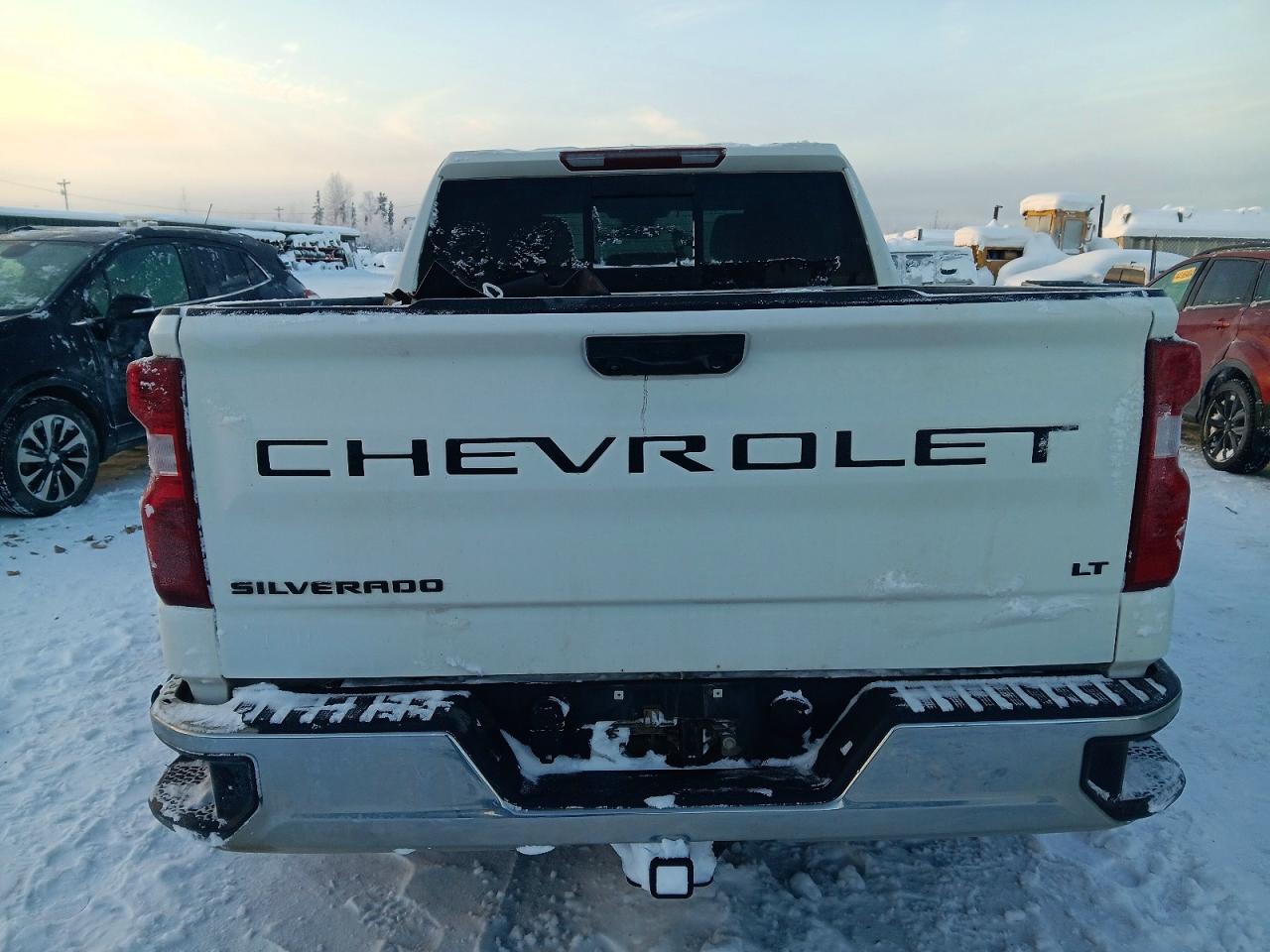 2024 CHEVROLET SILVERADO K1500 LT photo 6