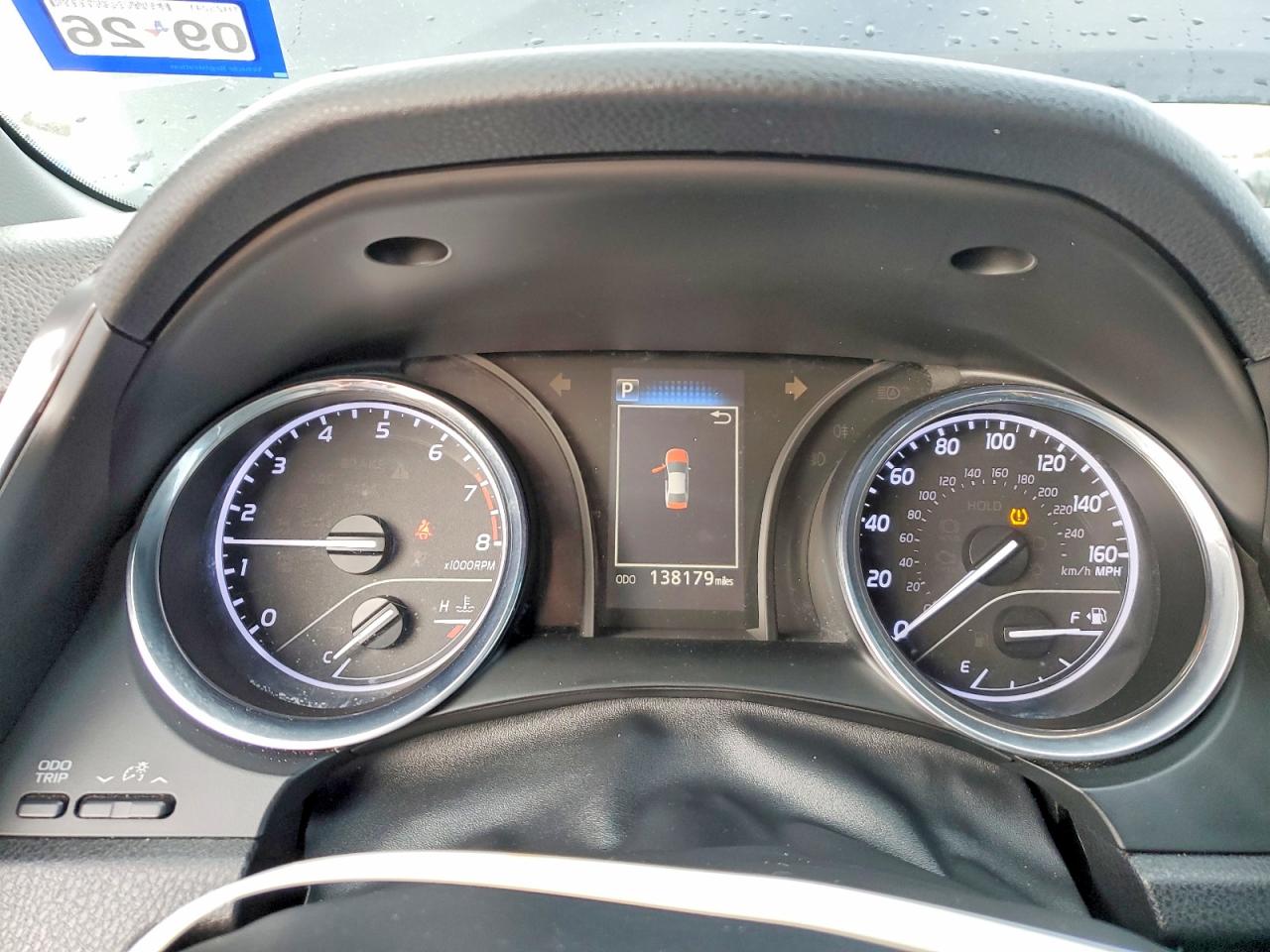 2019 TOYOTA CAMRY SE photo 9