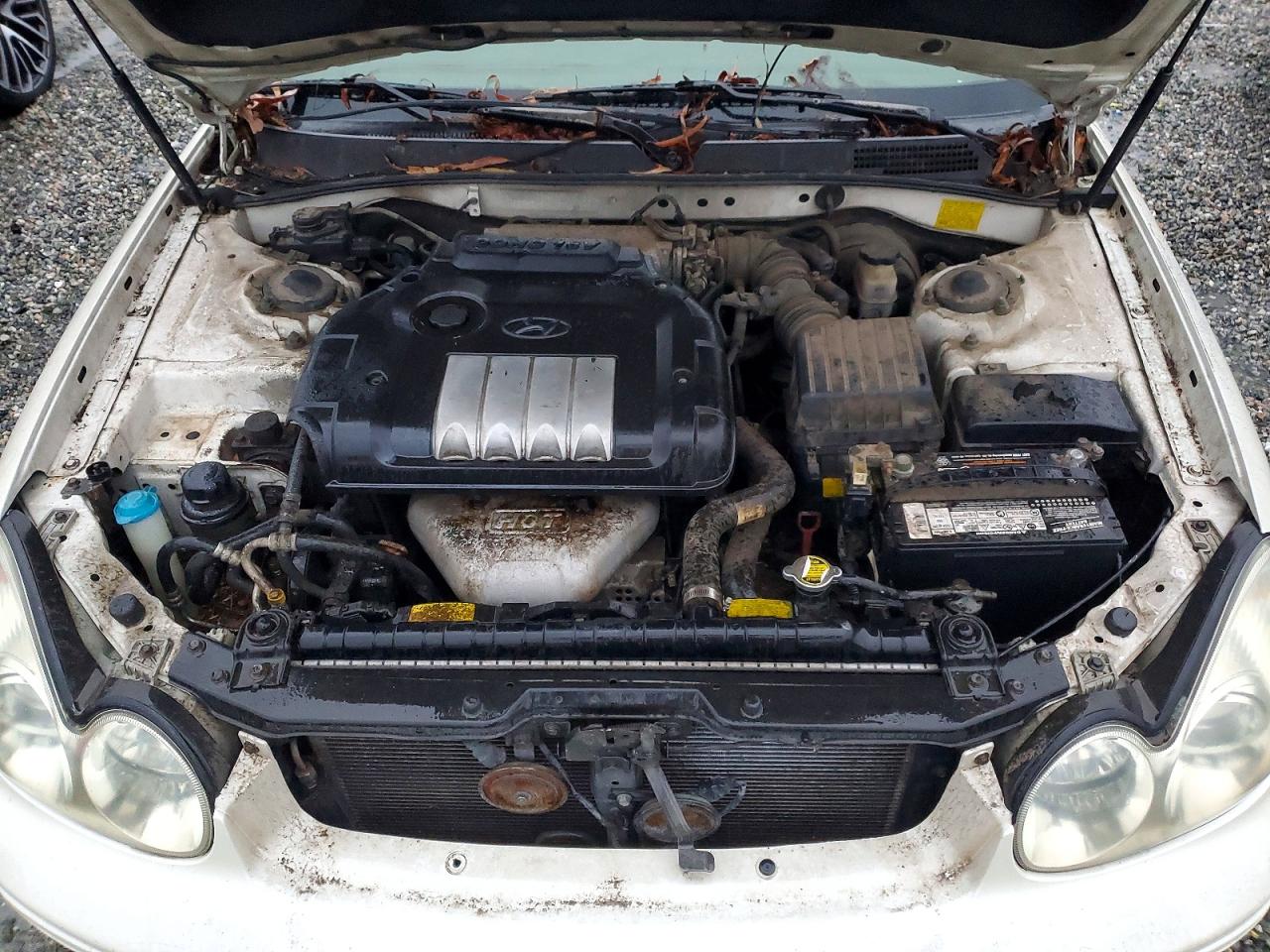 2002 HYUNDAI SONATA photo 31