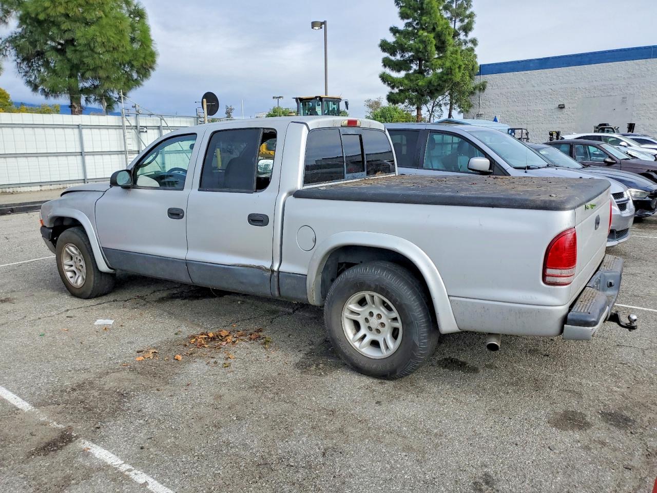 2001 DODGE DAKOTA QUAD photo 3