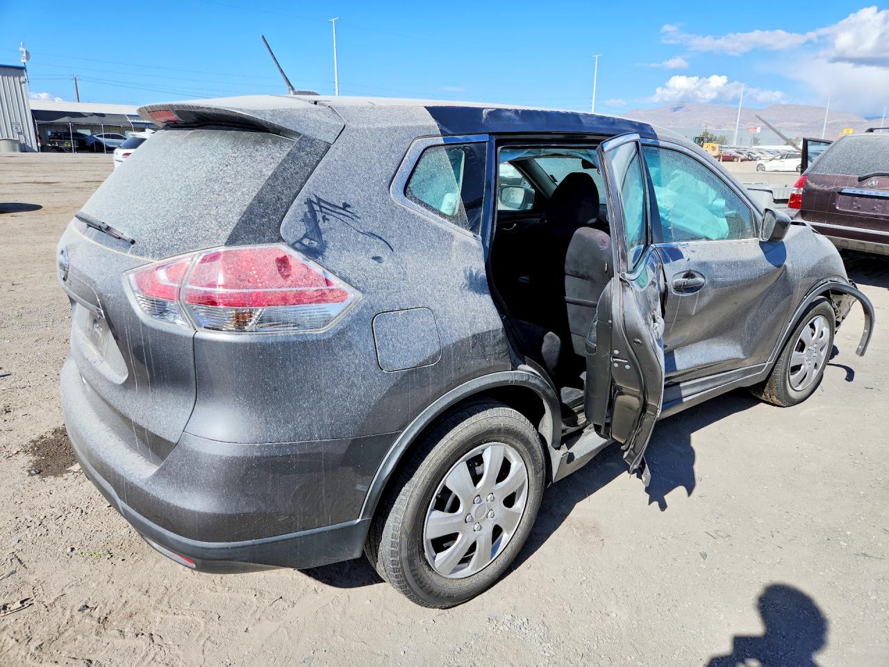 2016 NISSAN ROGUE S photo 3