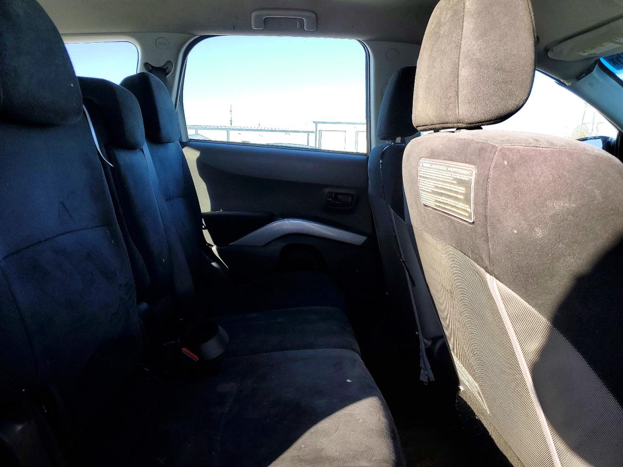 2007 MITSUBISHI OUTLANDER ES photo 11