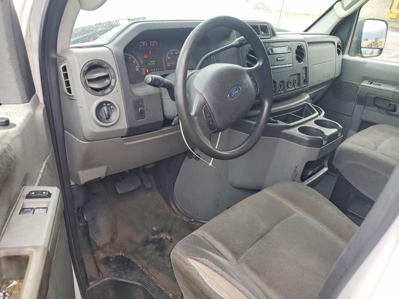 2013 FORD E250 DELIVERY VAN photo 8