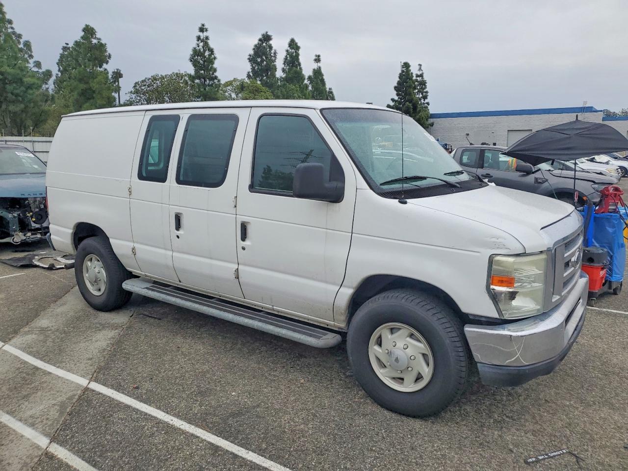 2013 FORD E250 DELIVERY VAN photo 4