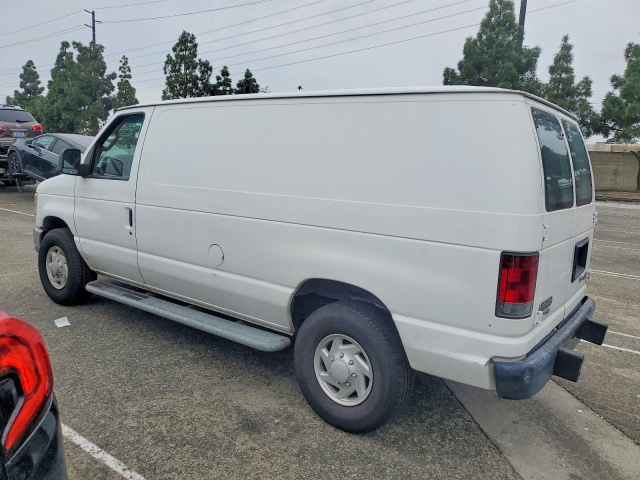 2013 FORD E250 DELIVERY VAN photo 2