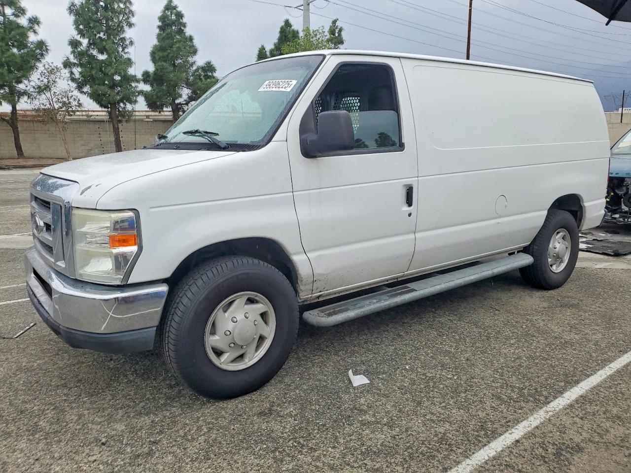 2013 FORD E250