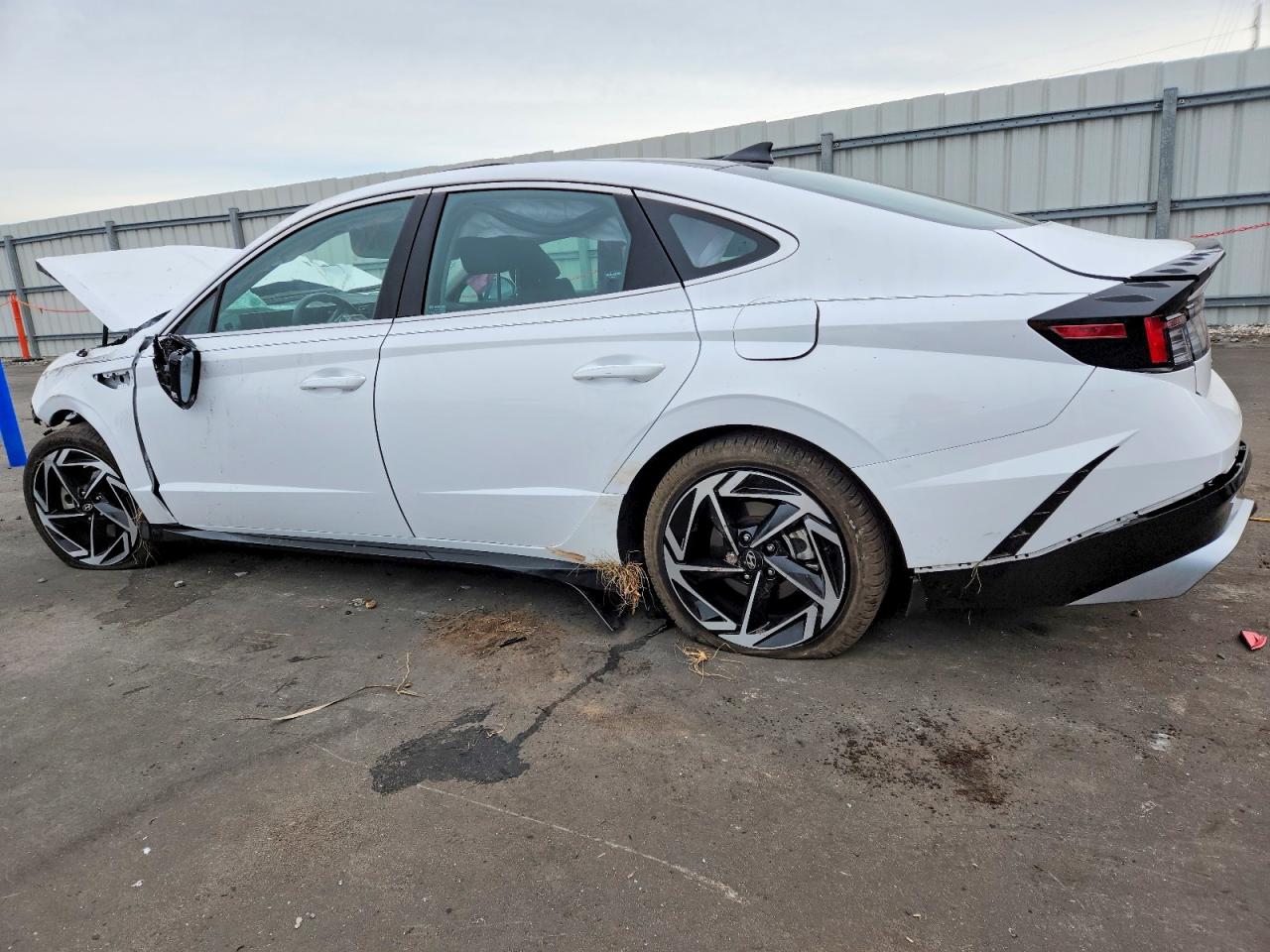 2025 HYUNDAI SONATA SEL photo 2