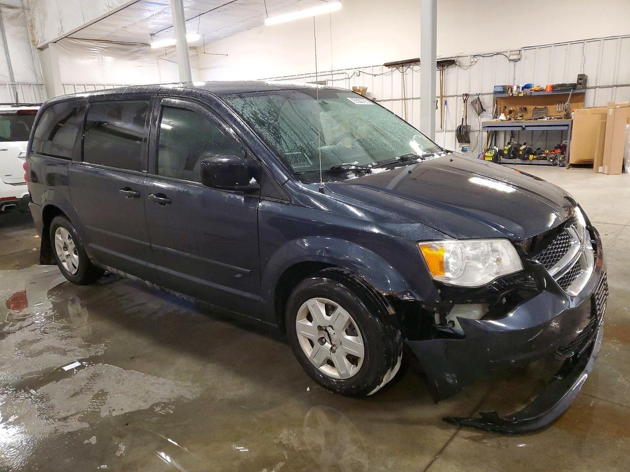 2013 DODGE GRAND CARAVAN SE photo 4