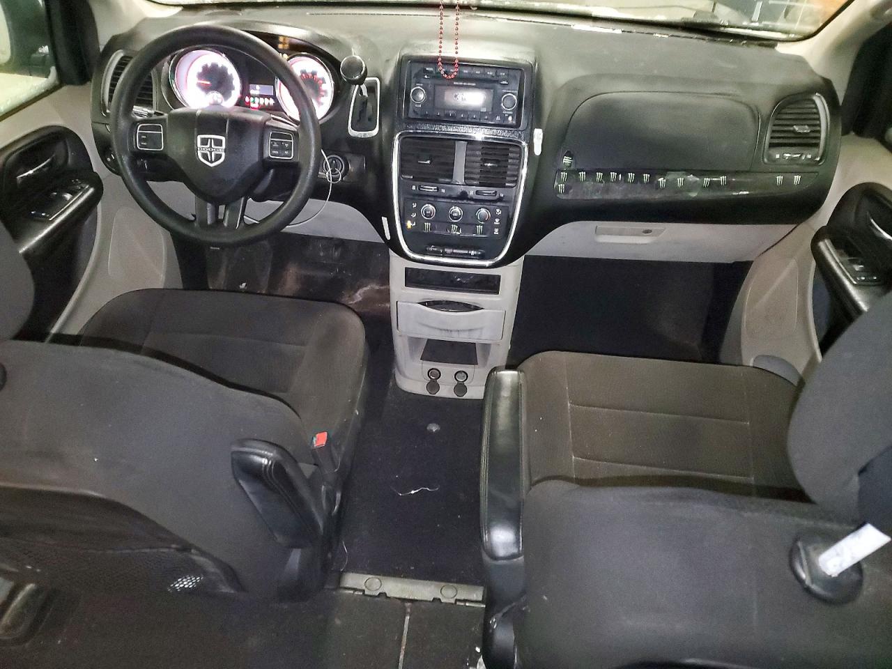 2013 DODGE GRAND CARAVAN SE photo 8