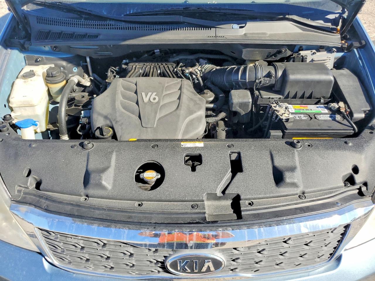 2012 KIA SEDONA LX photo 23