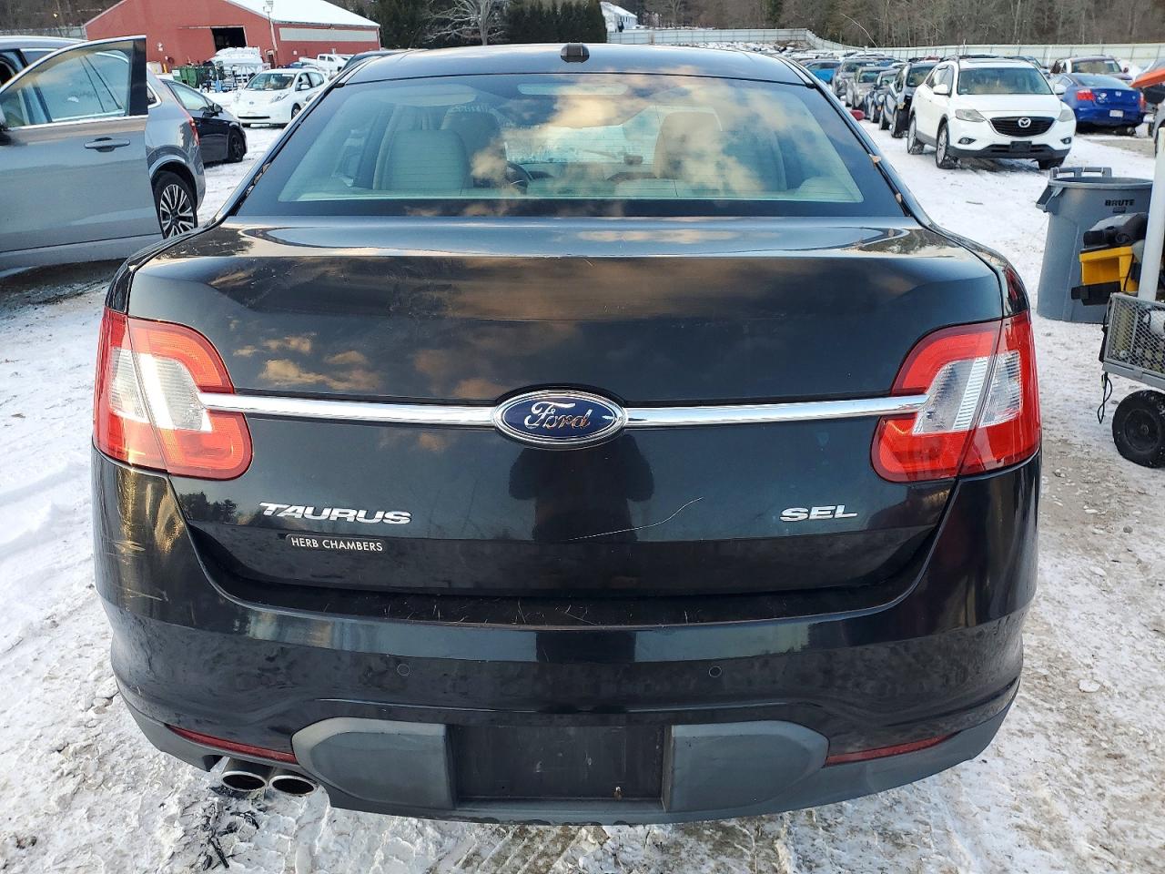 2011 FORD TAURUS SEL photo 6