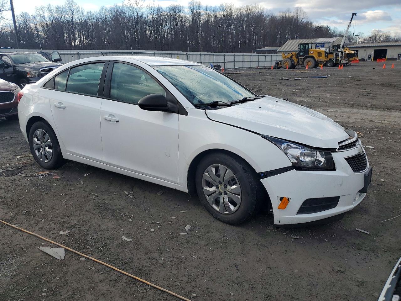 2014 CHEVROLET CRUZE LS photo 4
