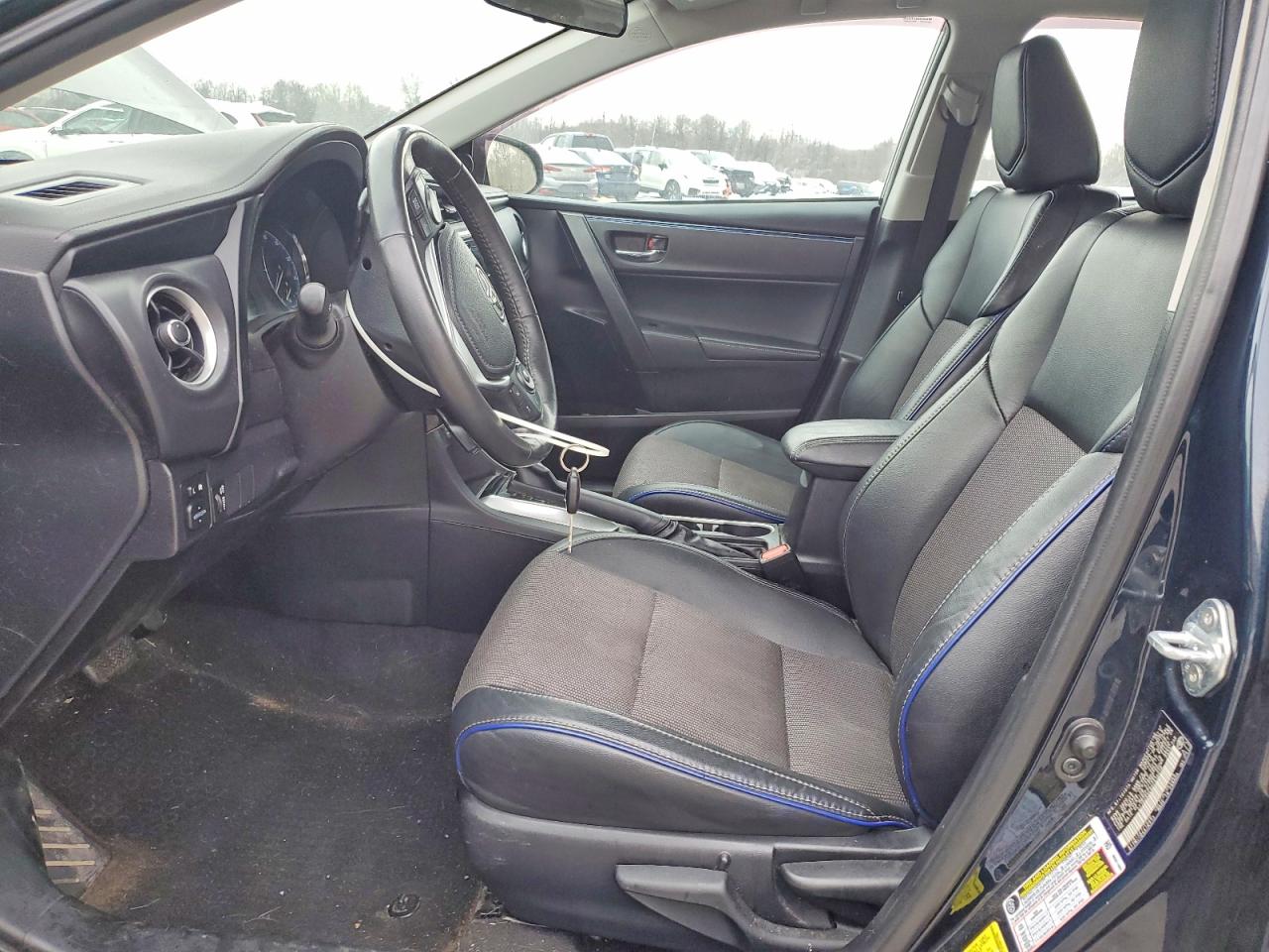2017 TOYOTA COROLLA L photo 7