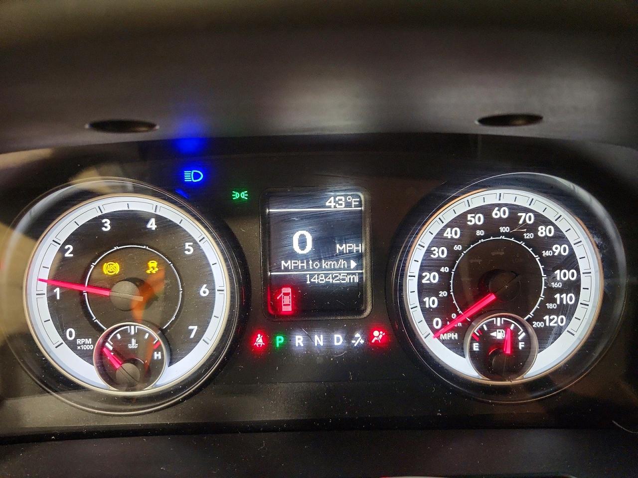2014 RAM 1500 ST photo 9