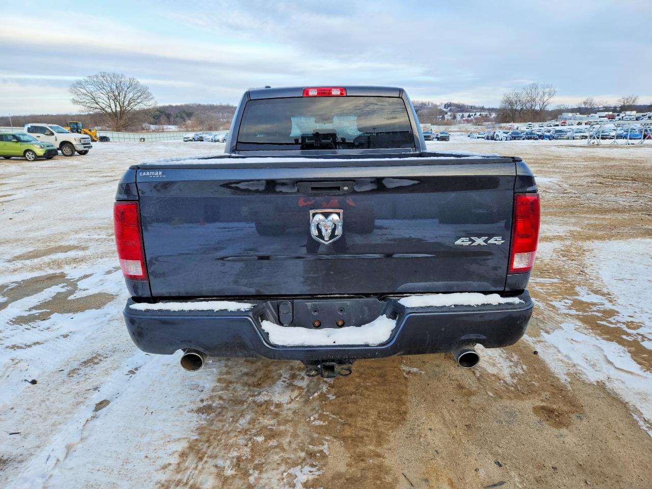 2014 RAM 1500 ST photo 6