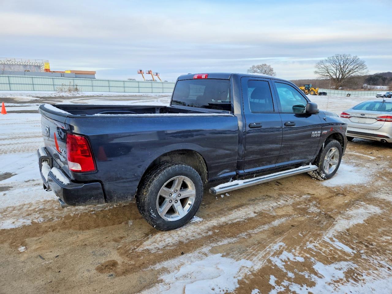 2014 RAM 1500 ST photo 3