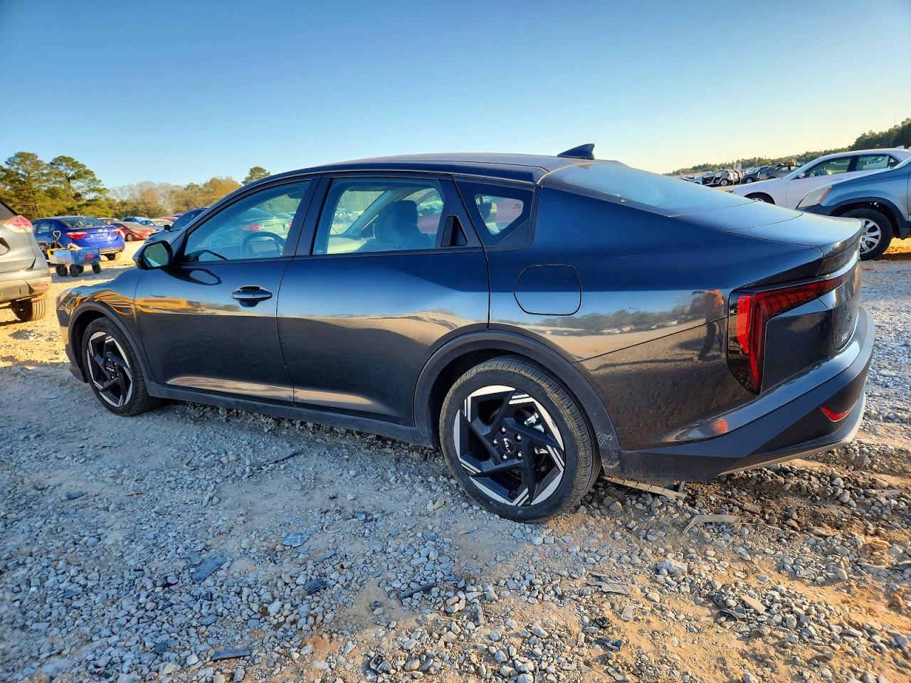 2025 KIA K4 EX photo 2