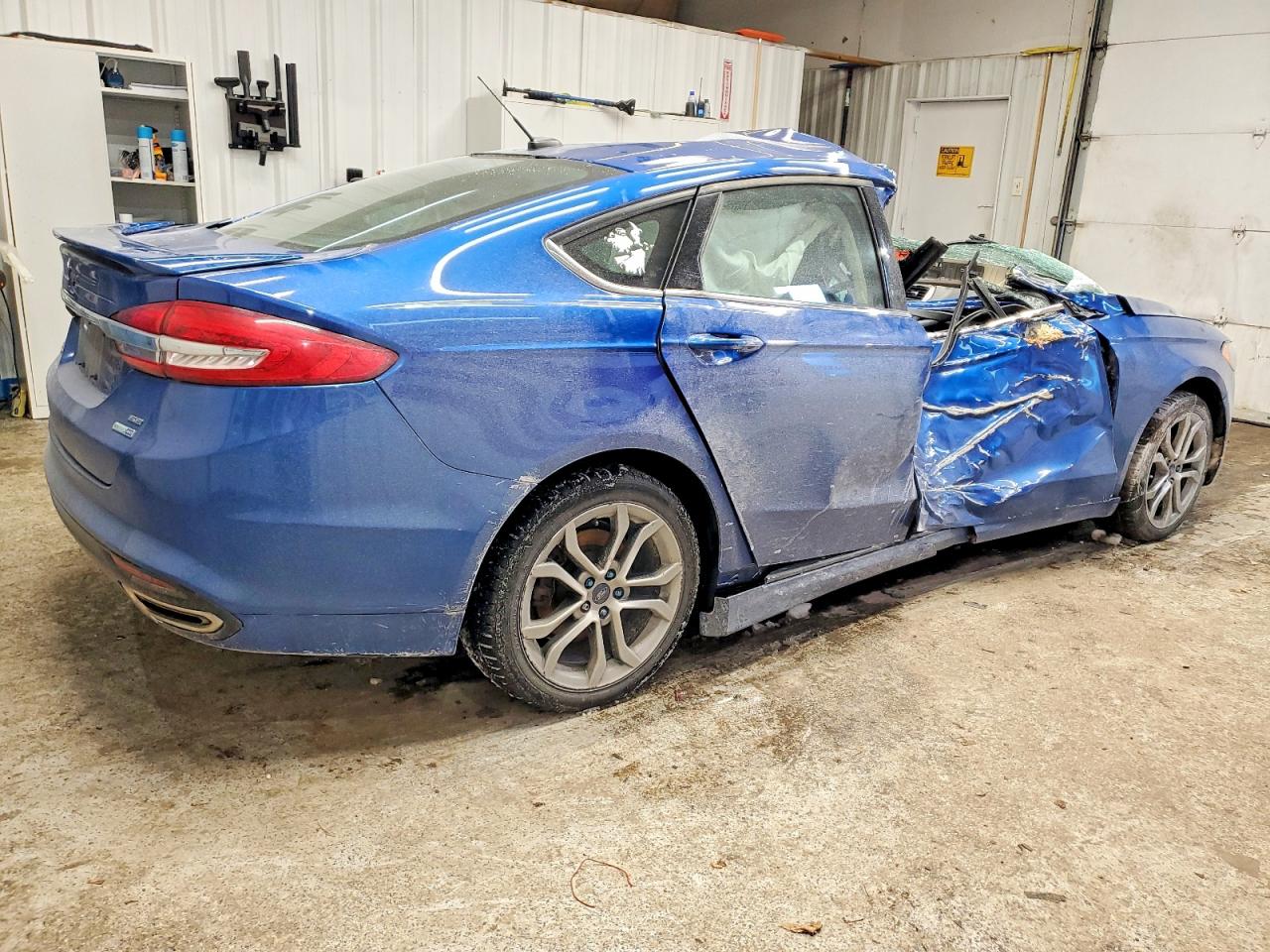 2017 FORD FUSION SE photo 3