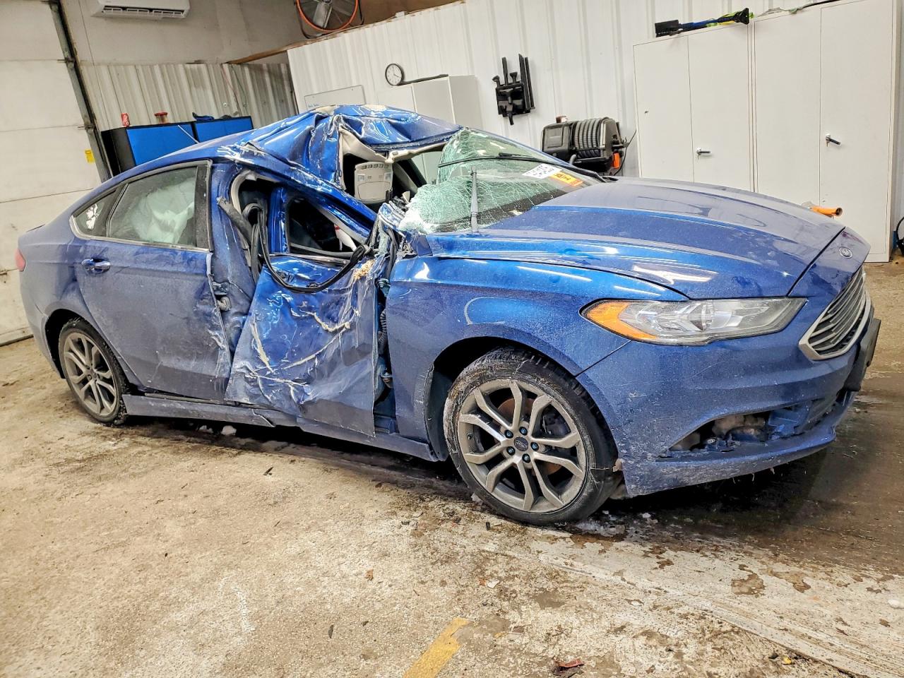 2017 FORD FUSION SE photo 4