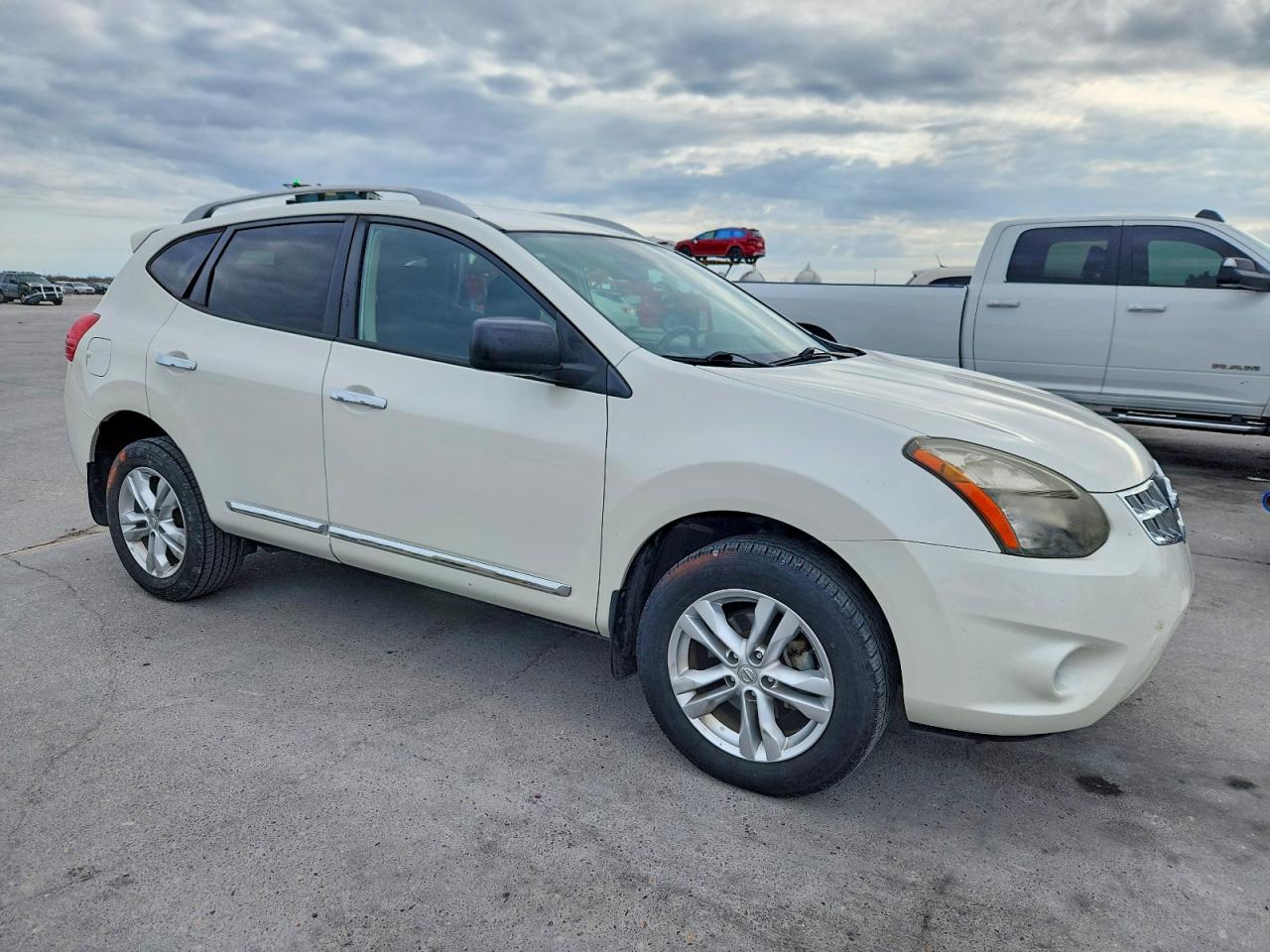 2015 NISSAN ROGUE SELECT S photo 4