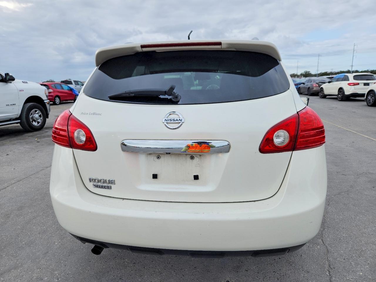 2015 NISSAN ROGUE SELECT S photo 6