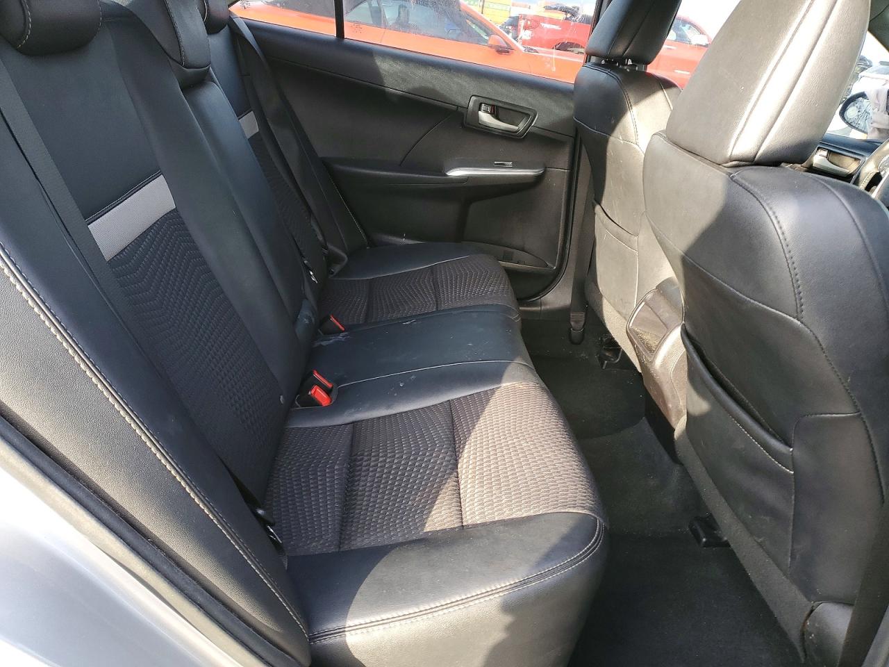 2014 TOYOTA CAMRY L photo 19