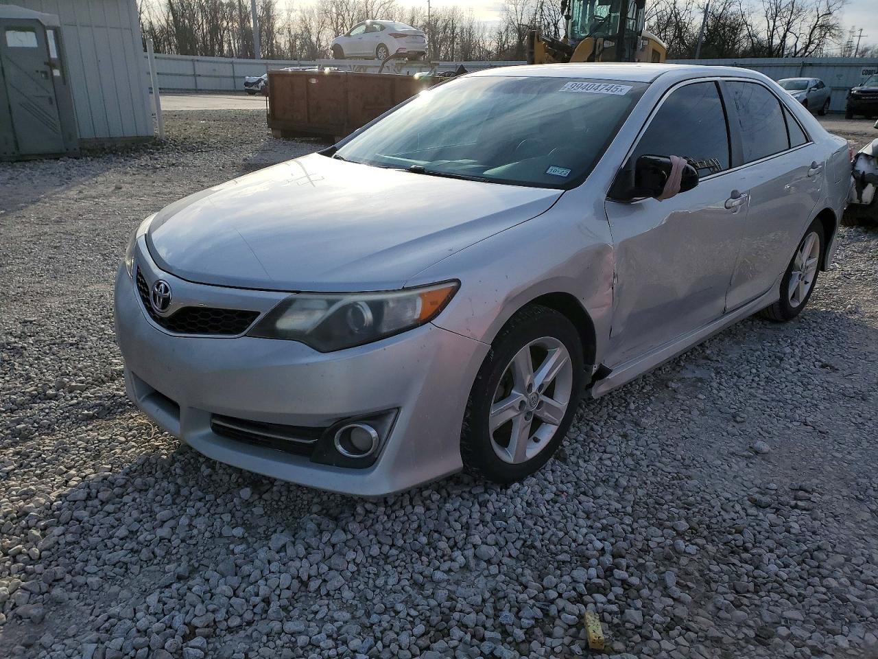 2014 TOYOTA CAMRY