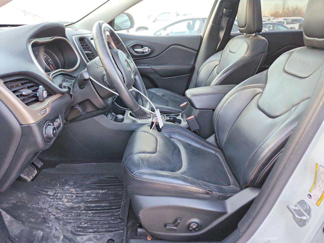 2016 JEEP CHEROKEE LIMITED photo 13