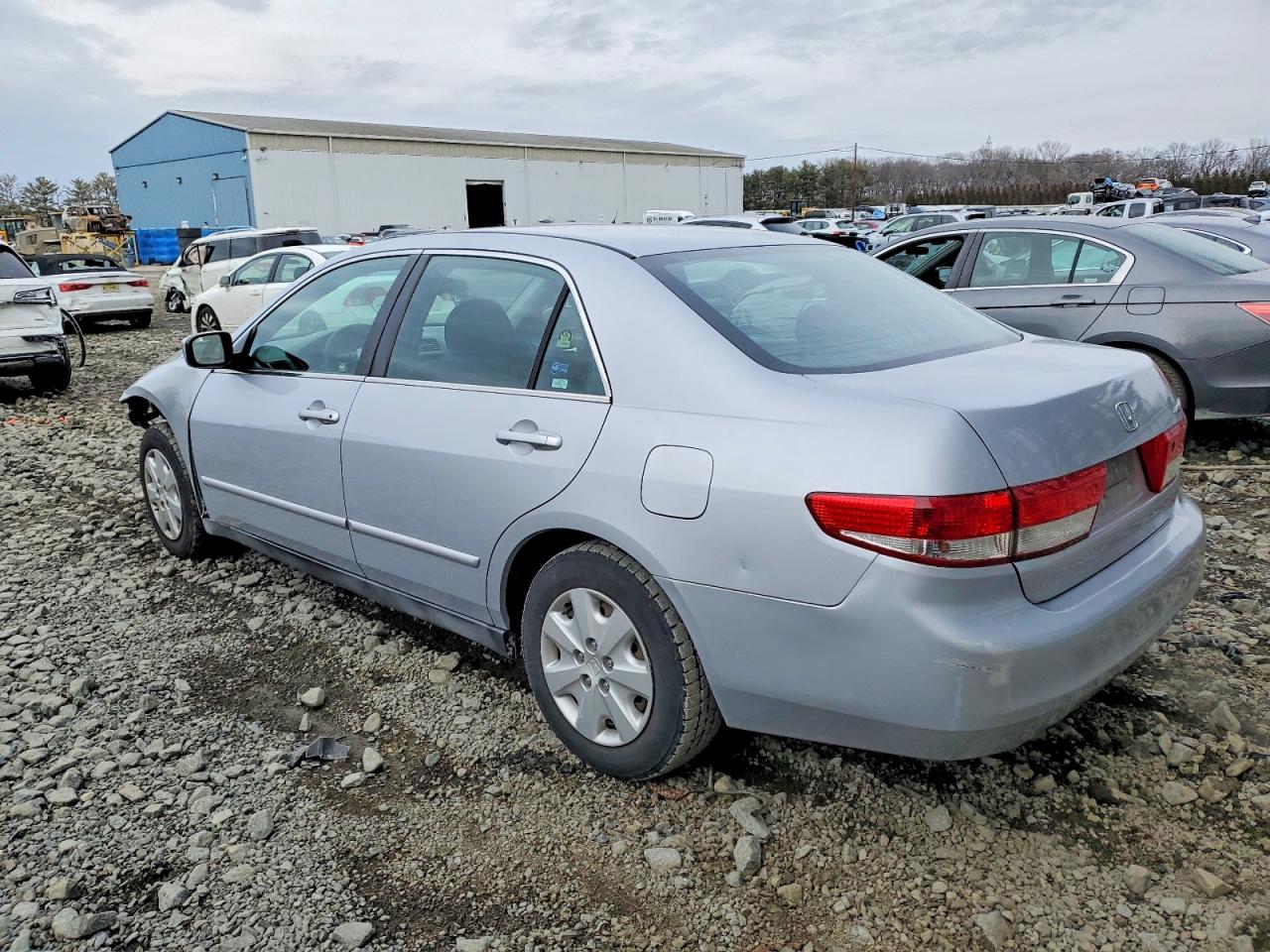 2004 HONDA ACCORD LX photo 3