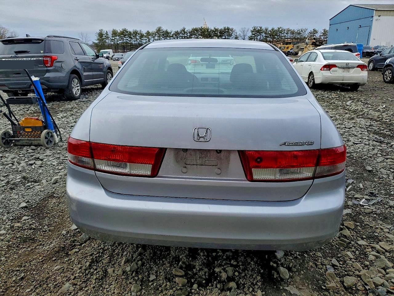2004 HONDA ACCORD LX photo 11