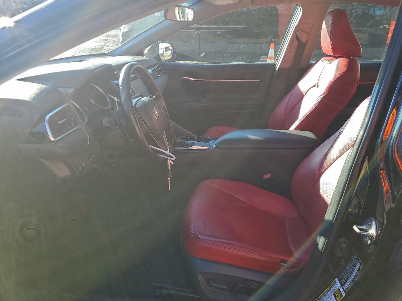 2018 TOYOTA CAMRY L photo 13