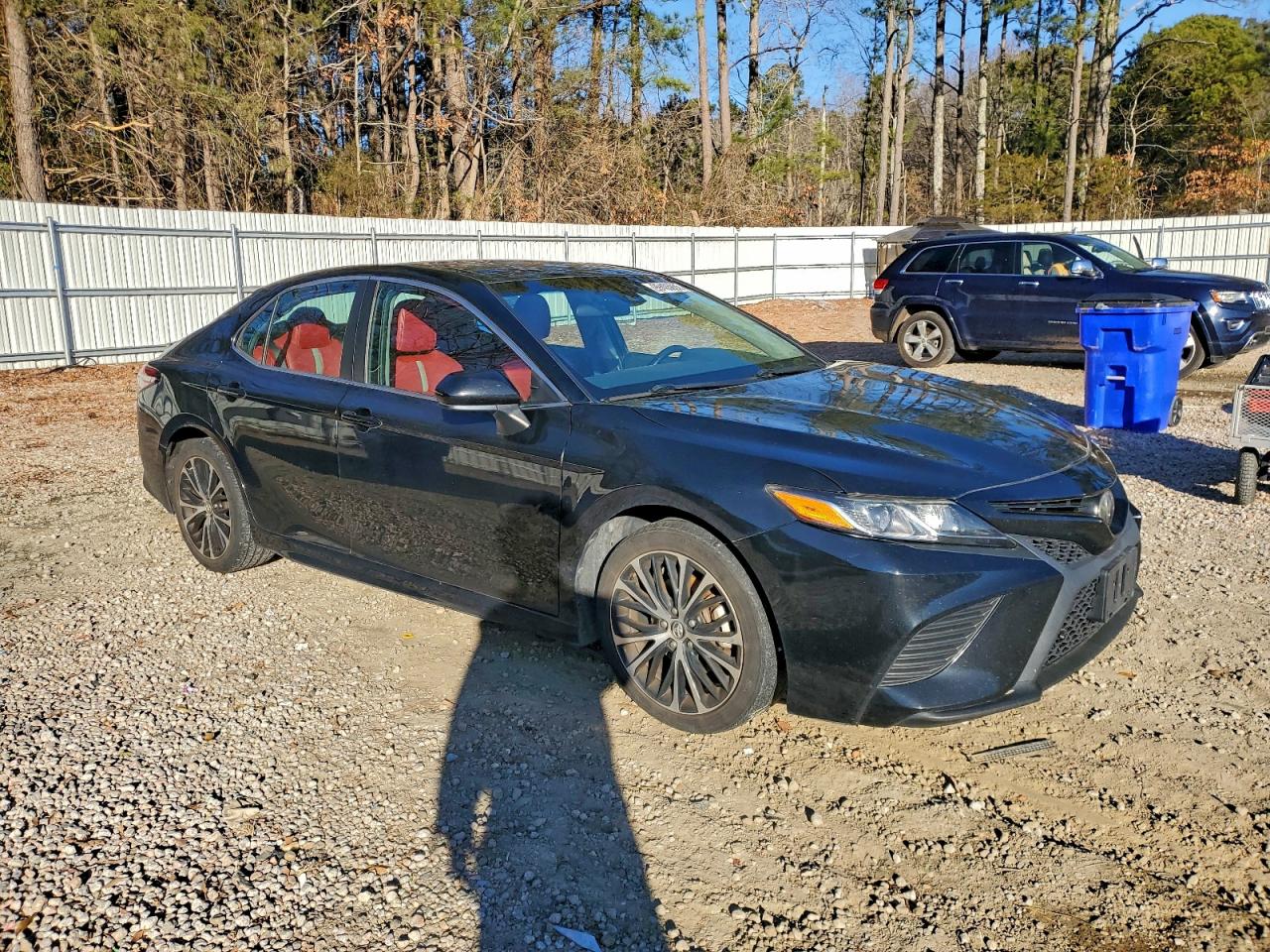 2018 TOYOTA CAMRY L photo 7