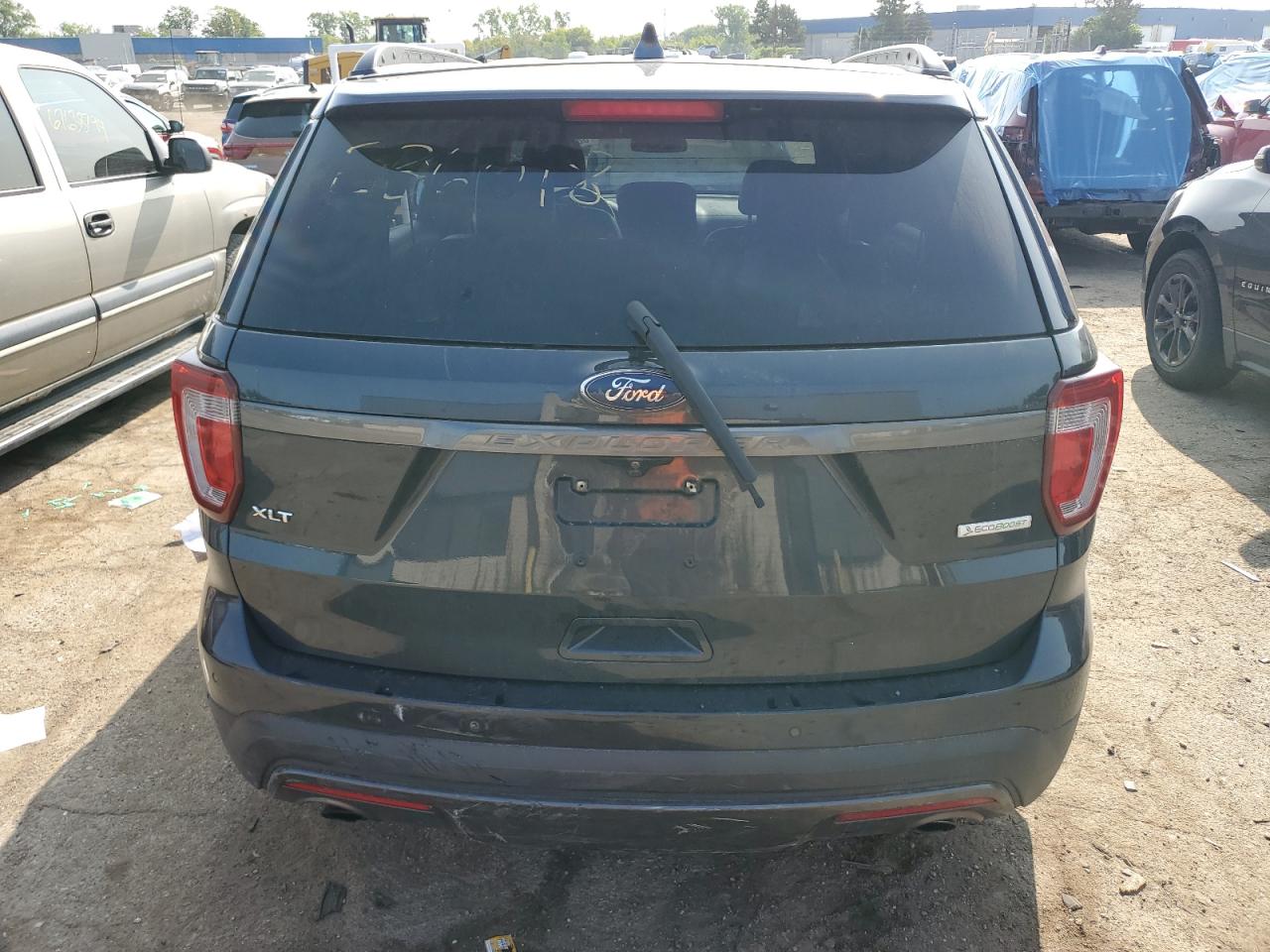 2017 FORD EXPLORER XLT photo 6
