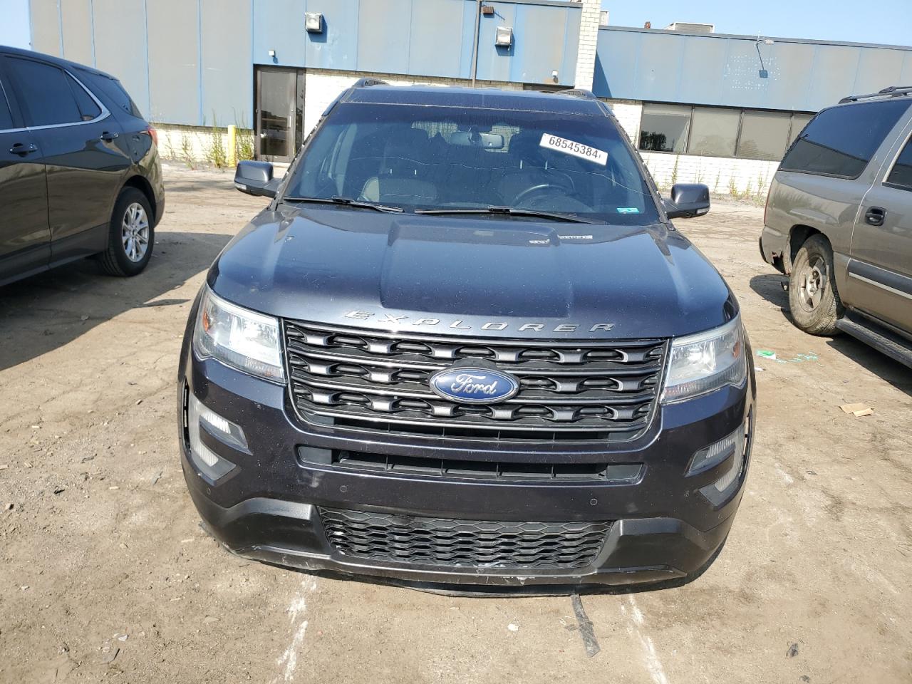 2017 FORD EXPLORER XLT photo 5