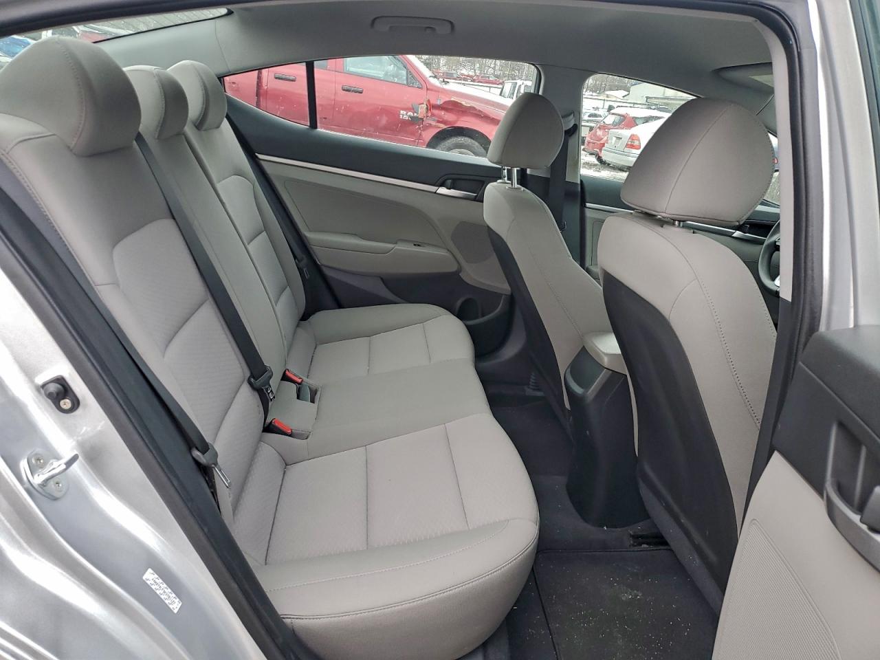 2019 HYUNDAI ELANTRA SE photo 10